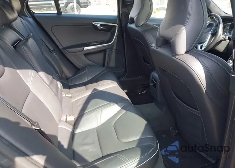 2017 Volvo S60 T6 R-Design Platinum из США, поврежденный, VIN YV149MTS7H2438245